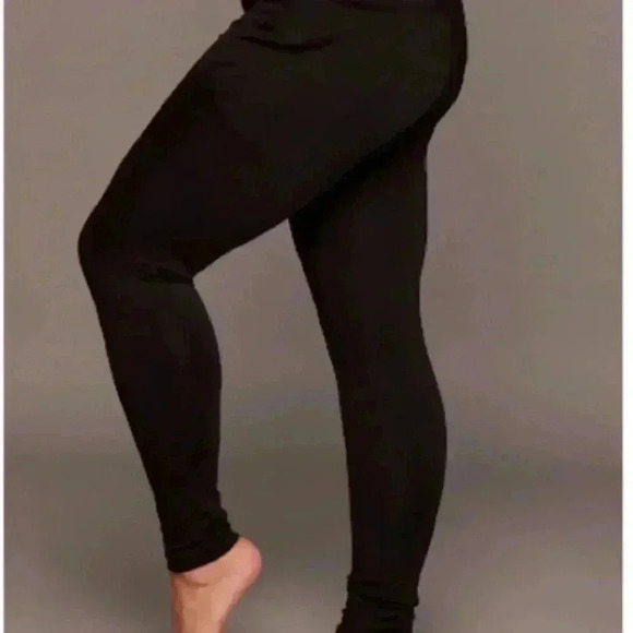 Mandalay yoga pants. Made in Montreal, Canada. - Picture 1 of 8